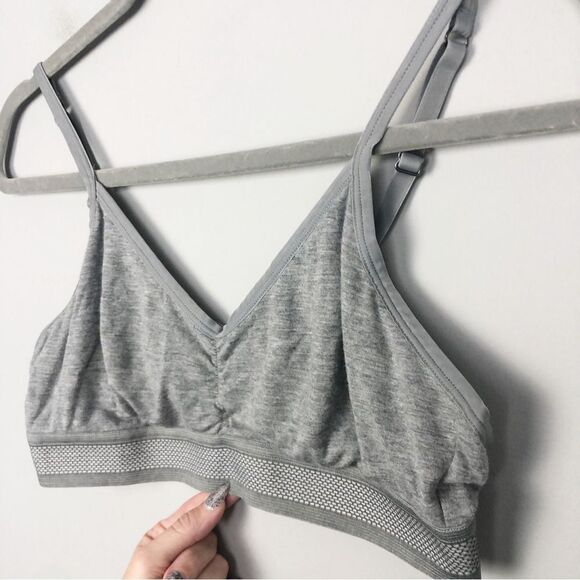 FRENCH CONNECTION | Gray V Cut Bralette Adjustable Straps Women’s Size Large - Picture 2 of 10